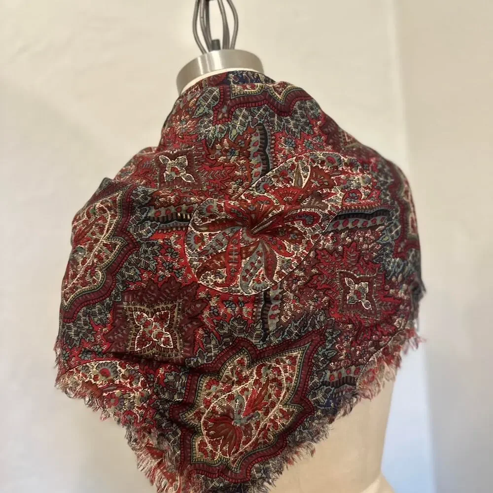BEN NEVIS Nordstrom Women’s Paisley Pure New Wool Fringe Scarf